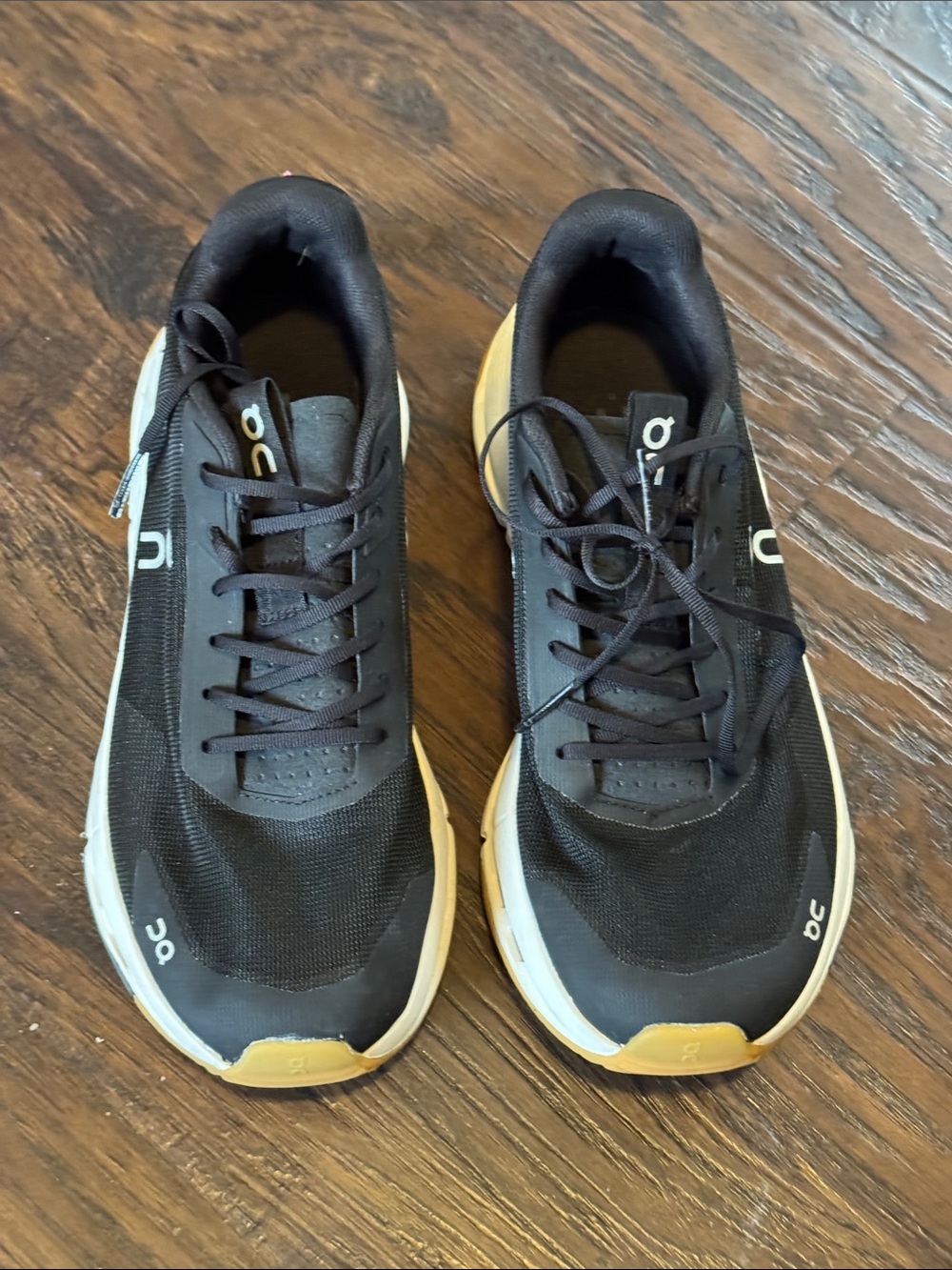 On Running Black & Gum Women's Athletic Running Shoes